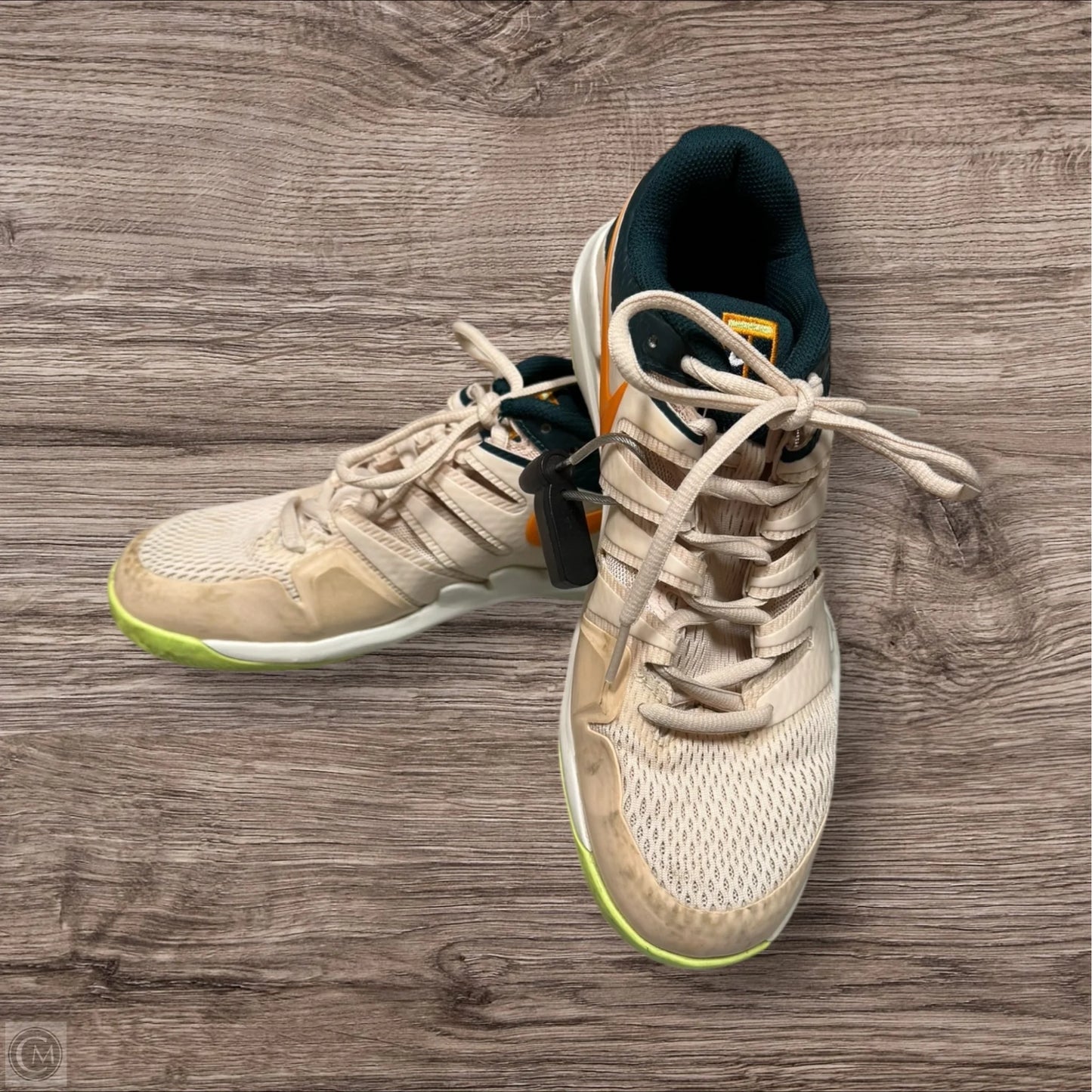 Shoes Athletic By Nike In Cream & Orange, Size: 8