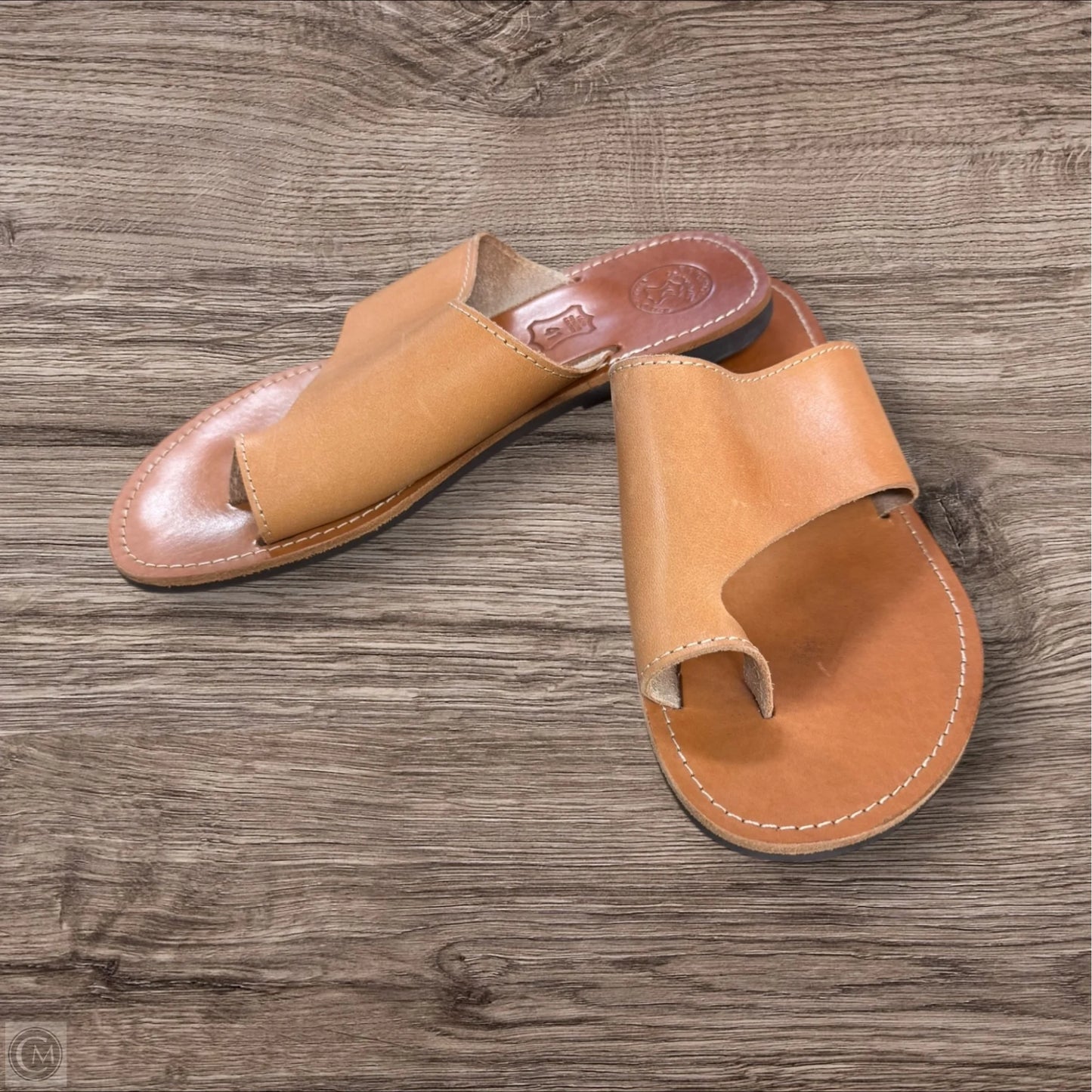 Sandals Flats By Clothes Mentor In Brown, Size: 9