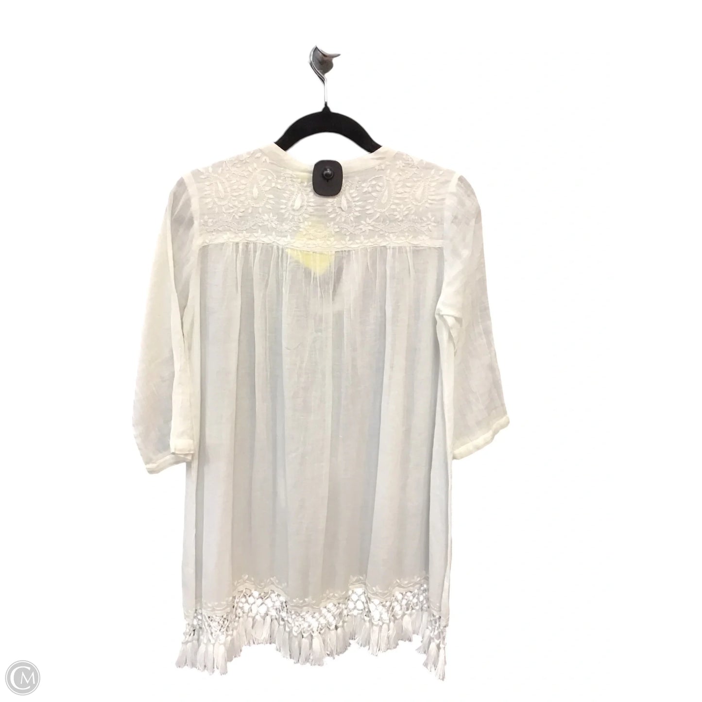 Tunic 3/4 Sleeve By Clothes Mentor In White, Size: S