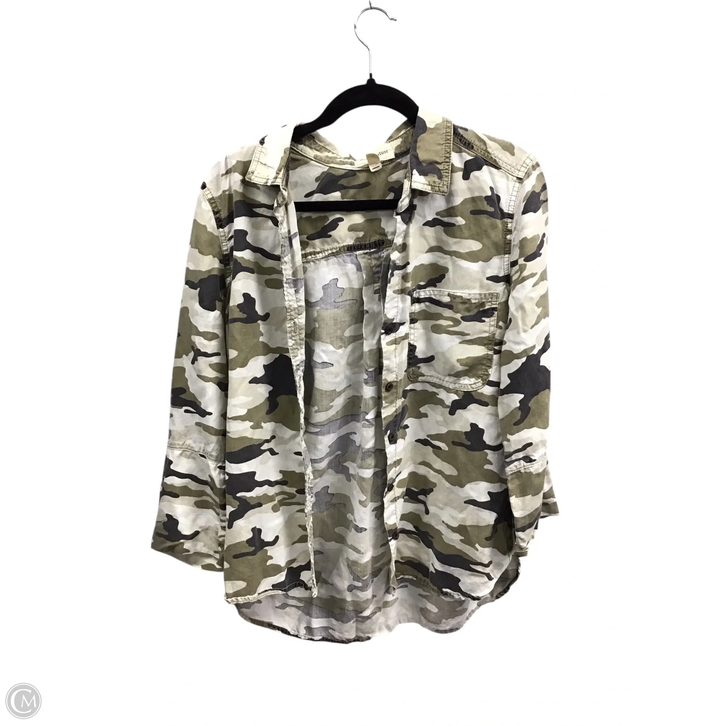 Top Long Sleeve By Cloth & Stone In Camouflage Print, Size: M