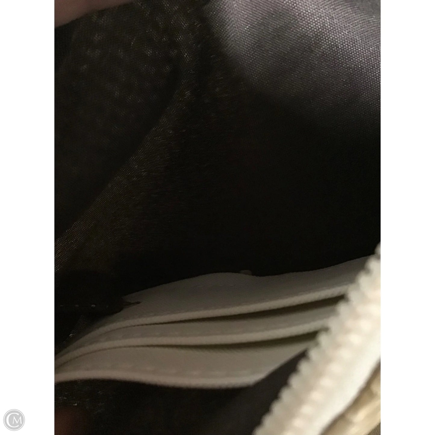 Wristlet By Clothes Mentor, Size: Medium