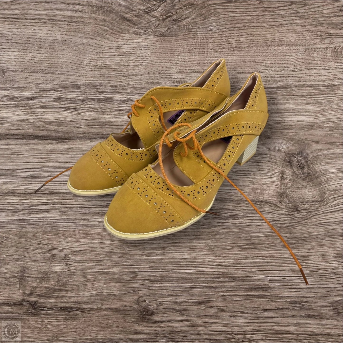 Shoes Heels Block By Clothes Mentor In Yellow, Size: 11