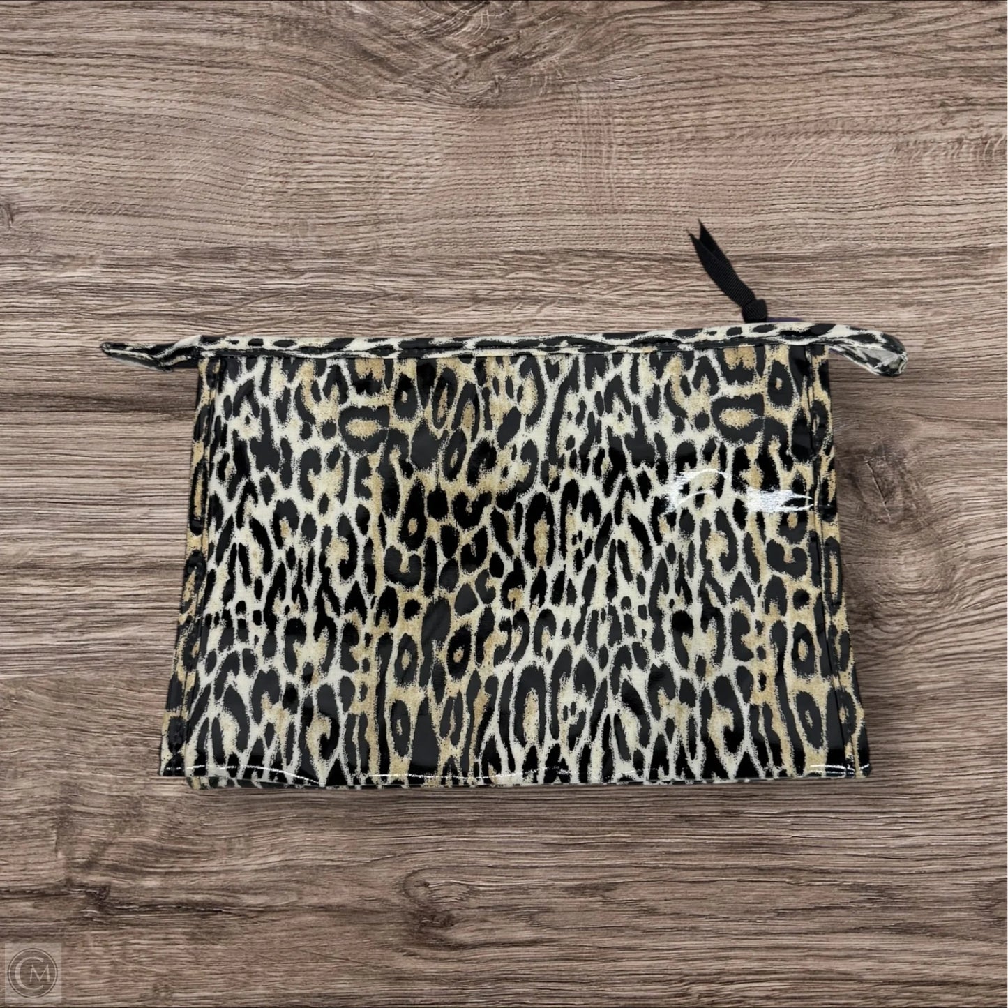 Wristlet By Clothes Mentor, Size: Medium