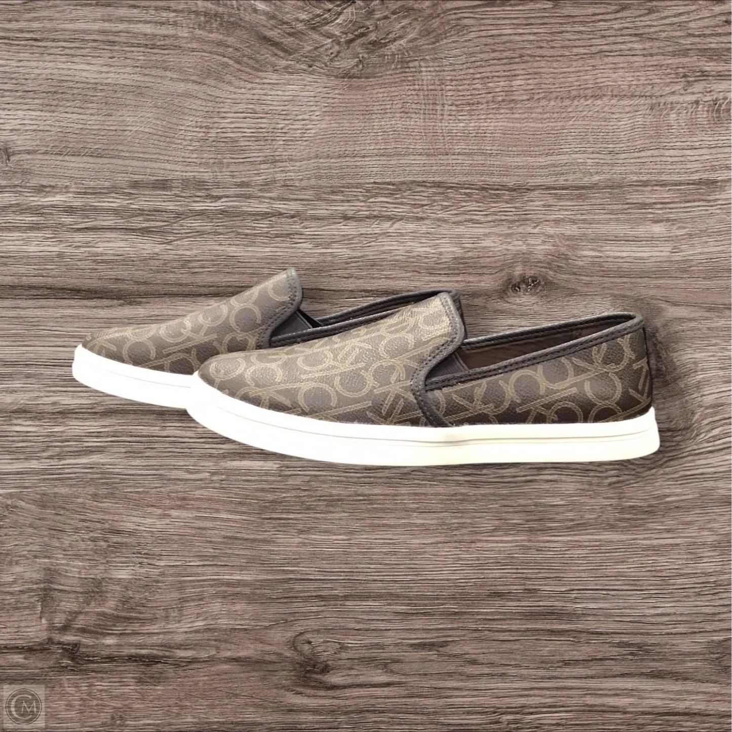 Shoes Flats By Calvin Klein In Brown & White, Size: 8.5