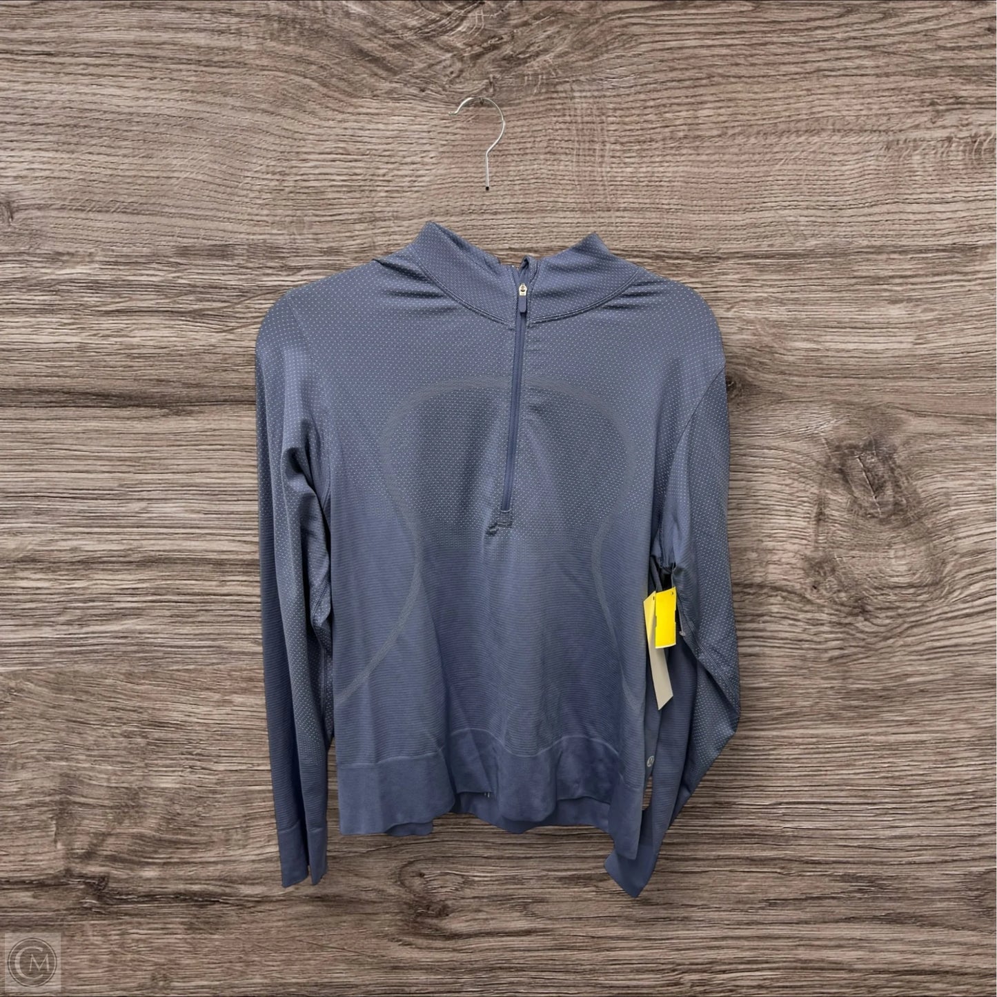Athletic Top Long Sleeve Collar By Lululemon In Blue, Size: 10