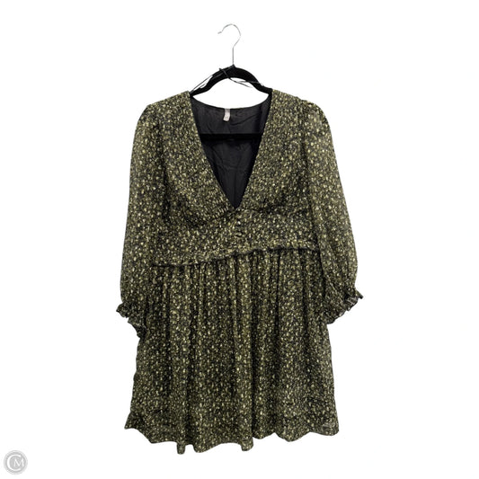 Dress Casual Short By Urban Outfitters In Gold & Green, Size: S