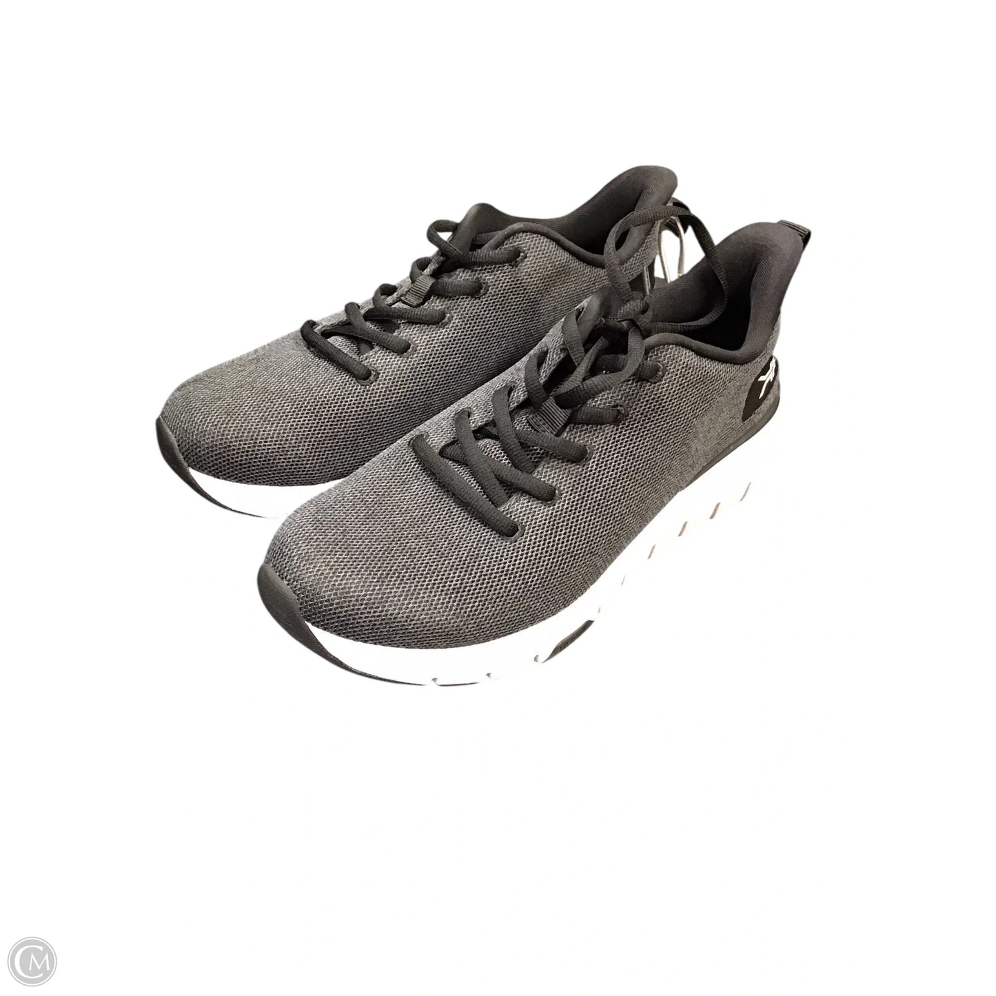 Shoes Athletic By Cmb In Grey & White, Size: 7.5
