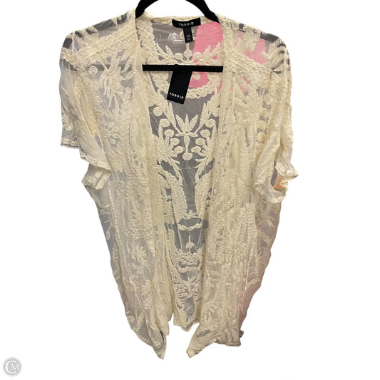 Kimono By Torrid In Cream, Size: 3x