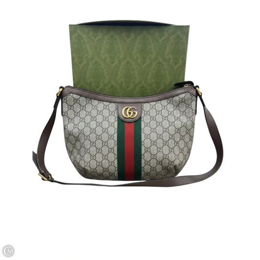 Handbag Luxury Designer By Gucci, Size: Medium