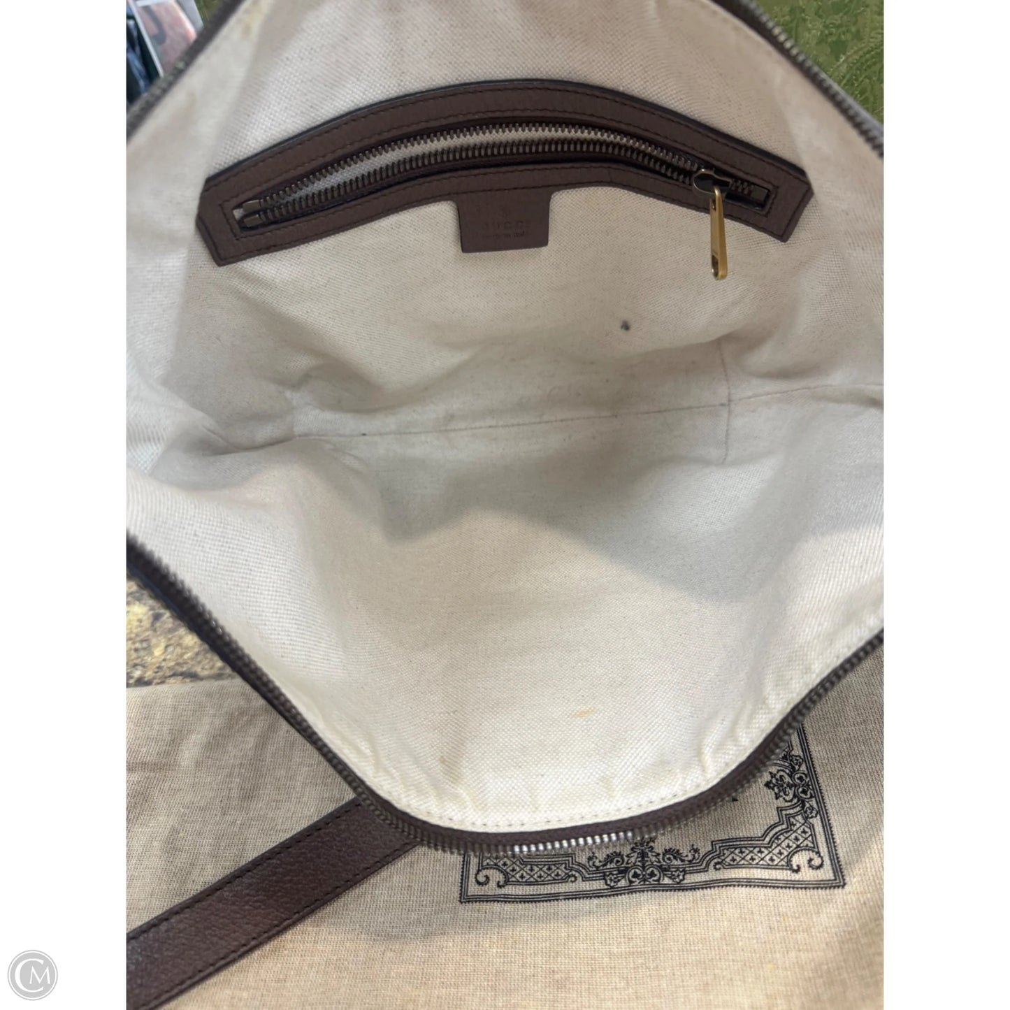 Handbag Luxury Designer By Gucci, Size: Medium