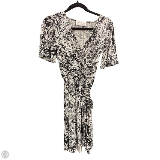 Dress Casual Short By Donna Morgan In Snakeskin Print, Size: 4
