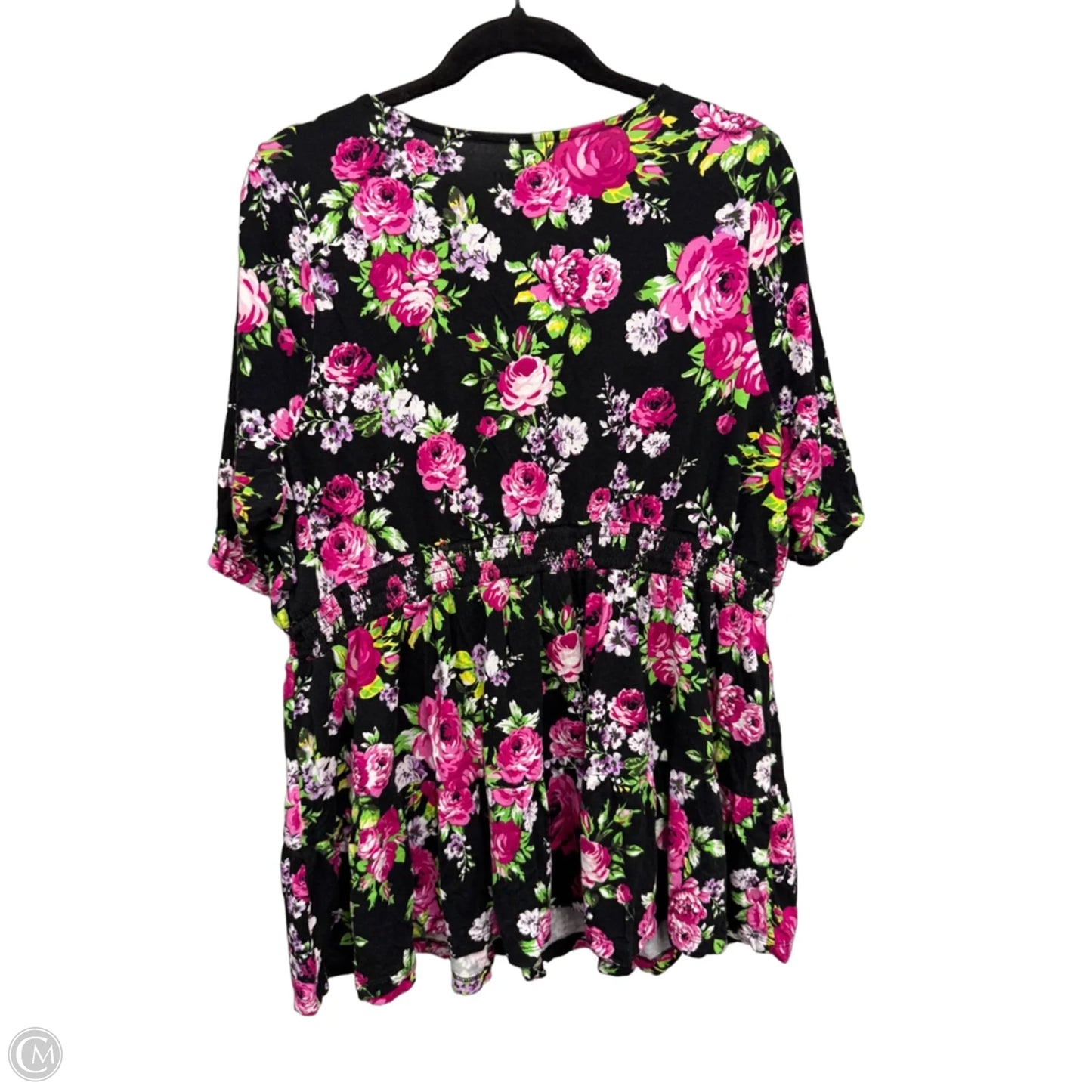 Top Short Sleeve By Torrid In Black & Pink, Size: 3x