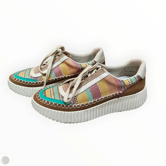 Shoes Sneakers By Dolce Vita In Brown & Cream, Size: 9