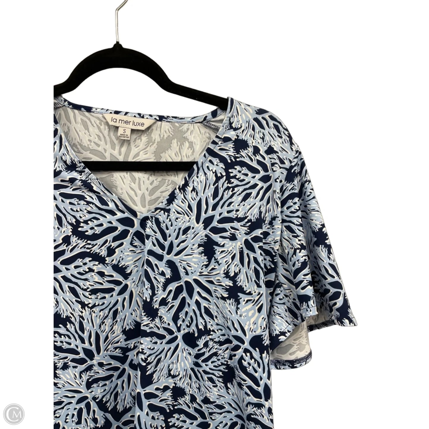 Top Short Sleeve By Clothes Mentor In Blue & White, Size: S