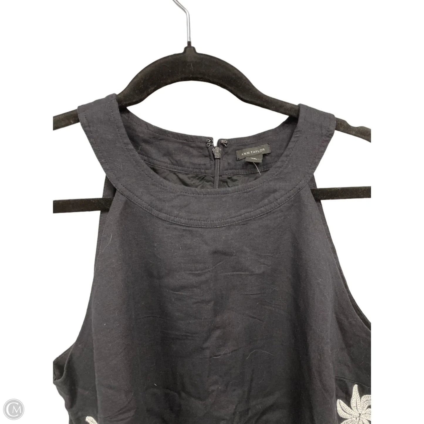 Blouse Sleeveless By Ann Taylor In Black & White, Size: S