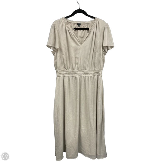 Dress Casual Maxi By Ann Taylor In Gold, Size: 16