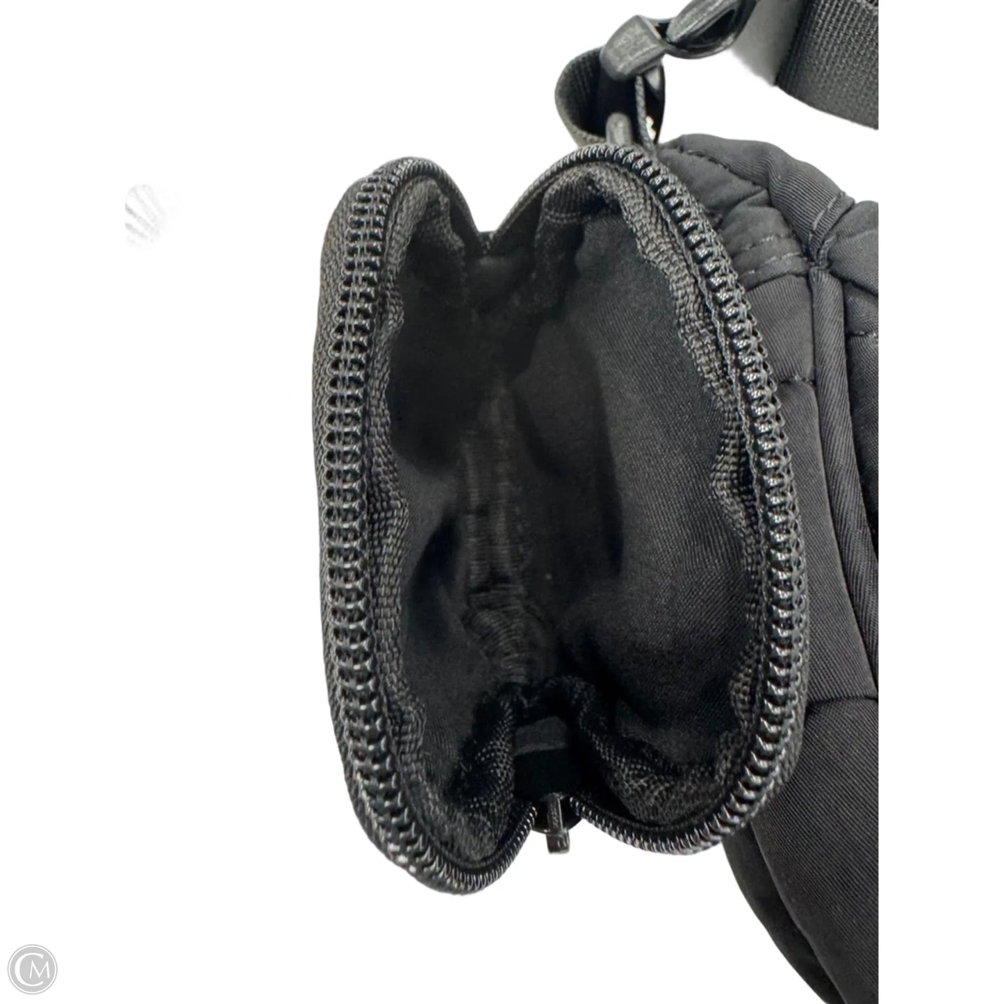 Crossbody By Clothes Mentor, Size: Medium