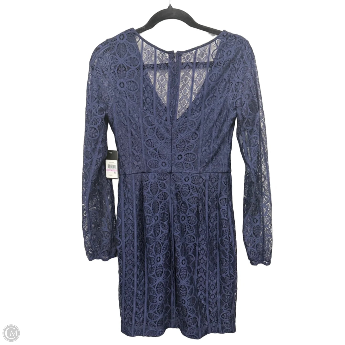 Dress Casual Short By Guess In Navy, Size: 6