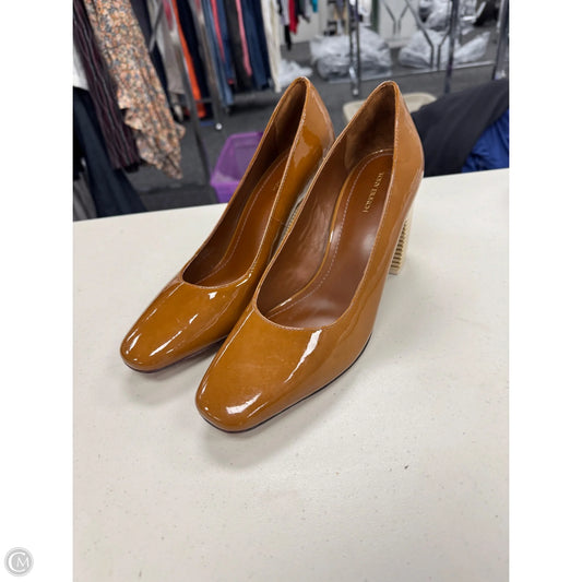 Shoes Designer By Tory Burch In Brown & Tan, Size: 8.5