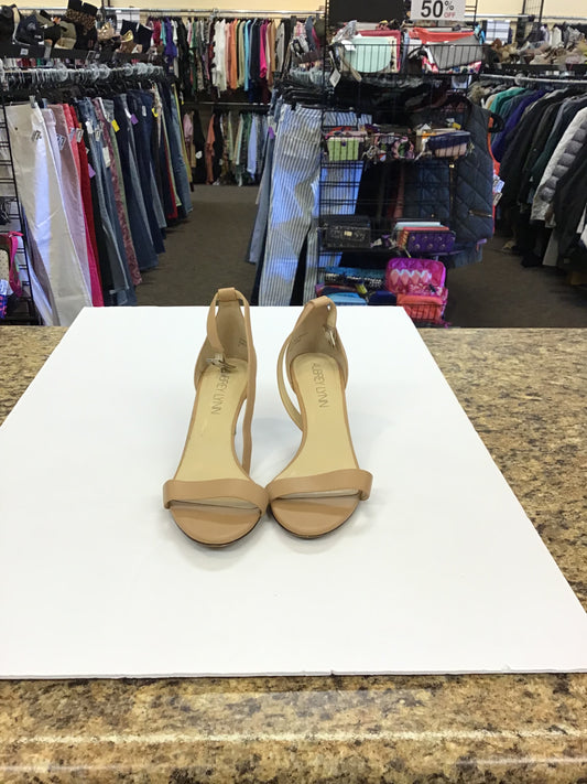 Shoes Heels Kitten By Clothes Mentor In Tan, Size: 8