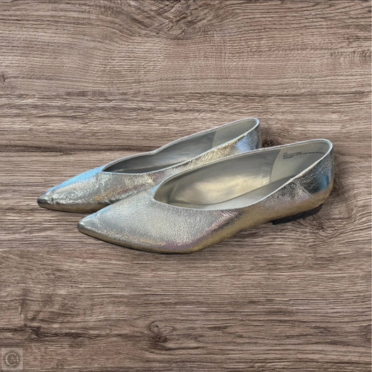 Shoes Flats By Open Edit In Silver, Size: 10