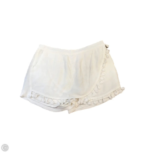 Shorts By Clothes Mentor In Cream, Size: L