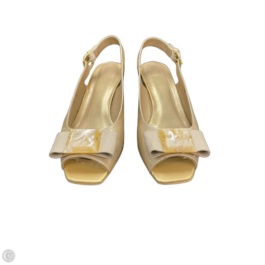 Sandals Designer By Stuart Weitzman In Beige, Size: 8