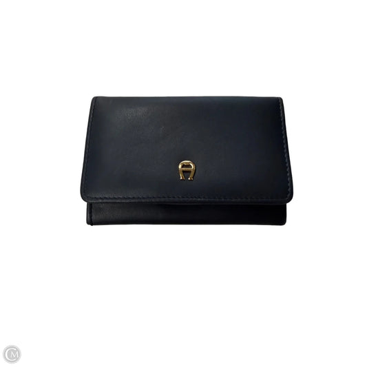 Wallet By Clothes Mentor, Size: Small