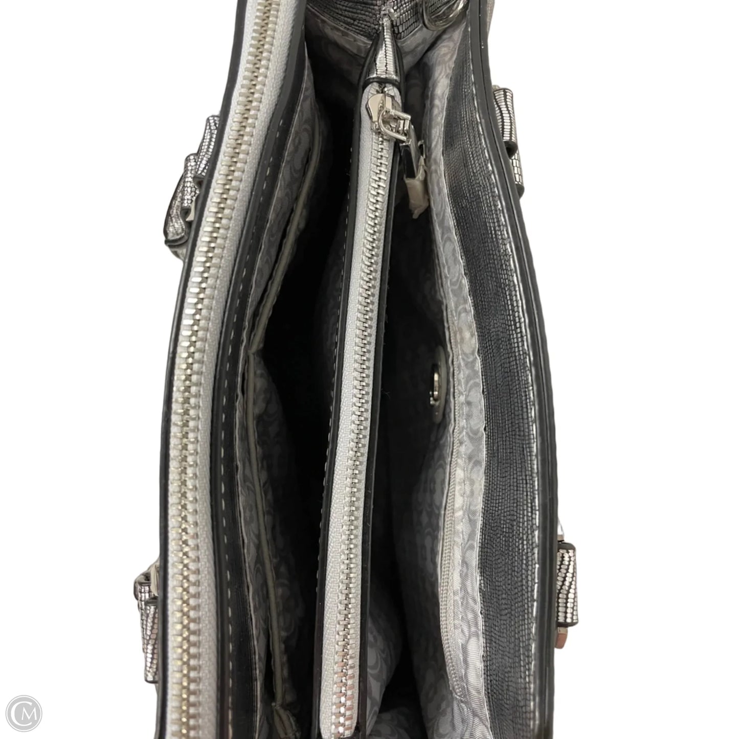 Handbag By Clothes Mentor, Size: Medium