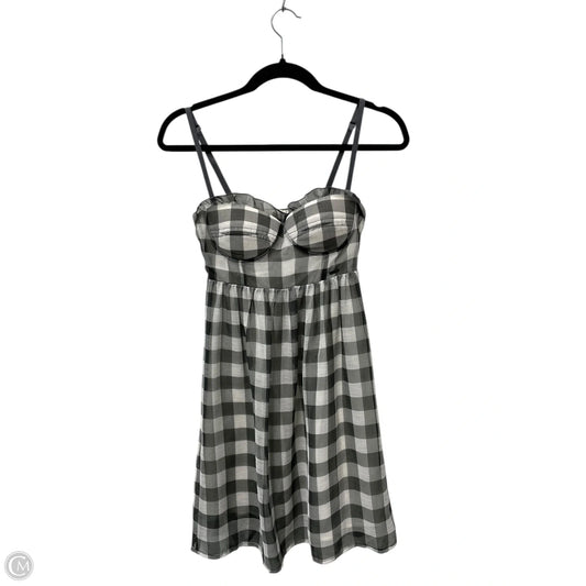 Dress Casual Short By Guess In Plaid Pattern, Size: Xs