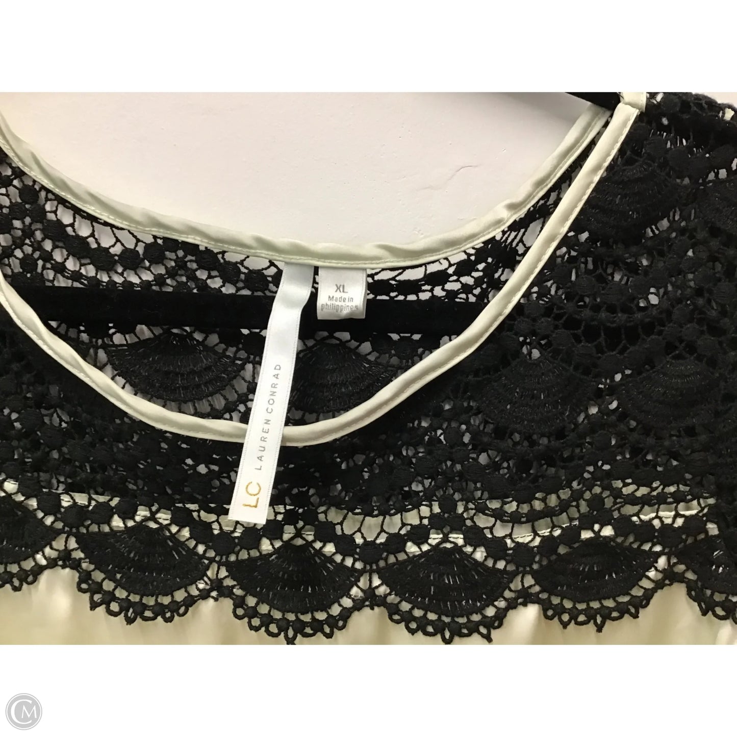 Blouse Short Sleeve By Clothes Mentor In Black & Cream, Size: Xl