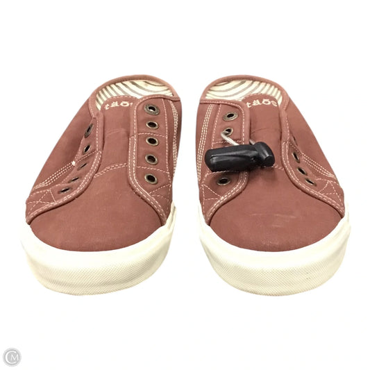 Shoes Sneakers By Taos In Brown & Cream, Size: 11