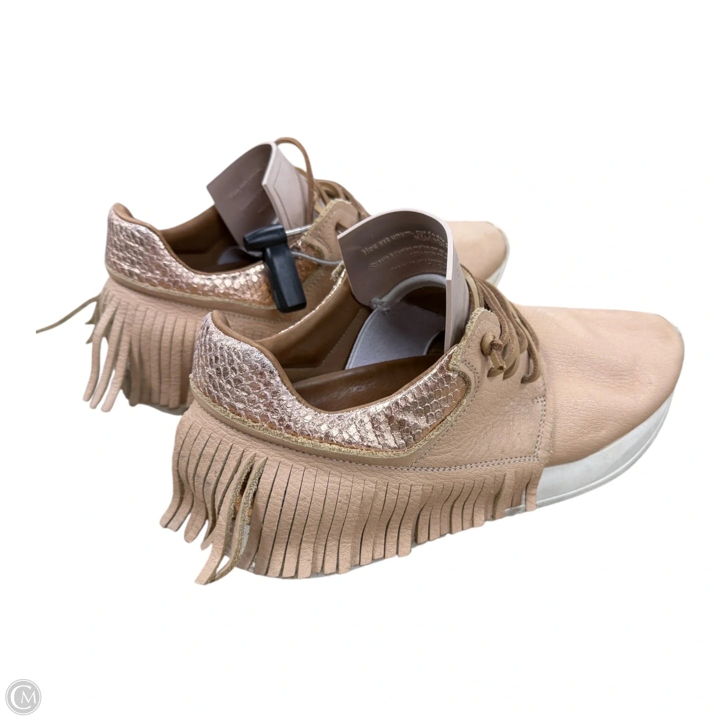 Shoes Sneakers By ESSEutESSE In Pink & Tan, Size: 9.5