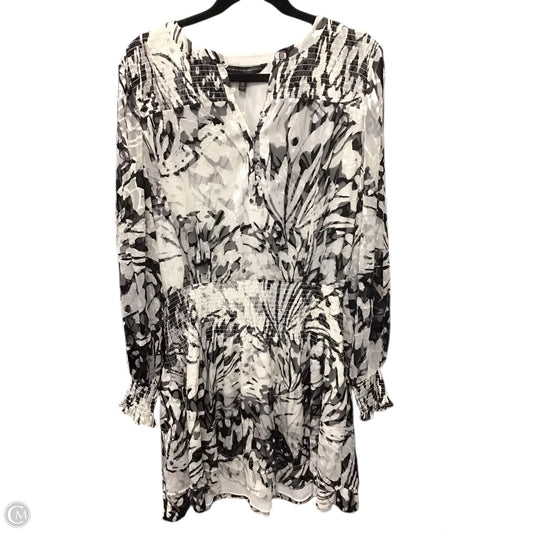 Dress Casual Short By White House Black Market In Black & White, Size: L
