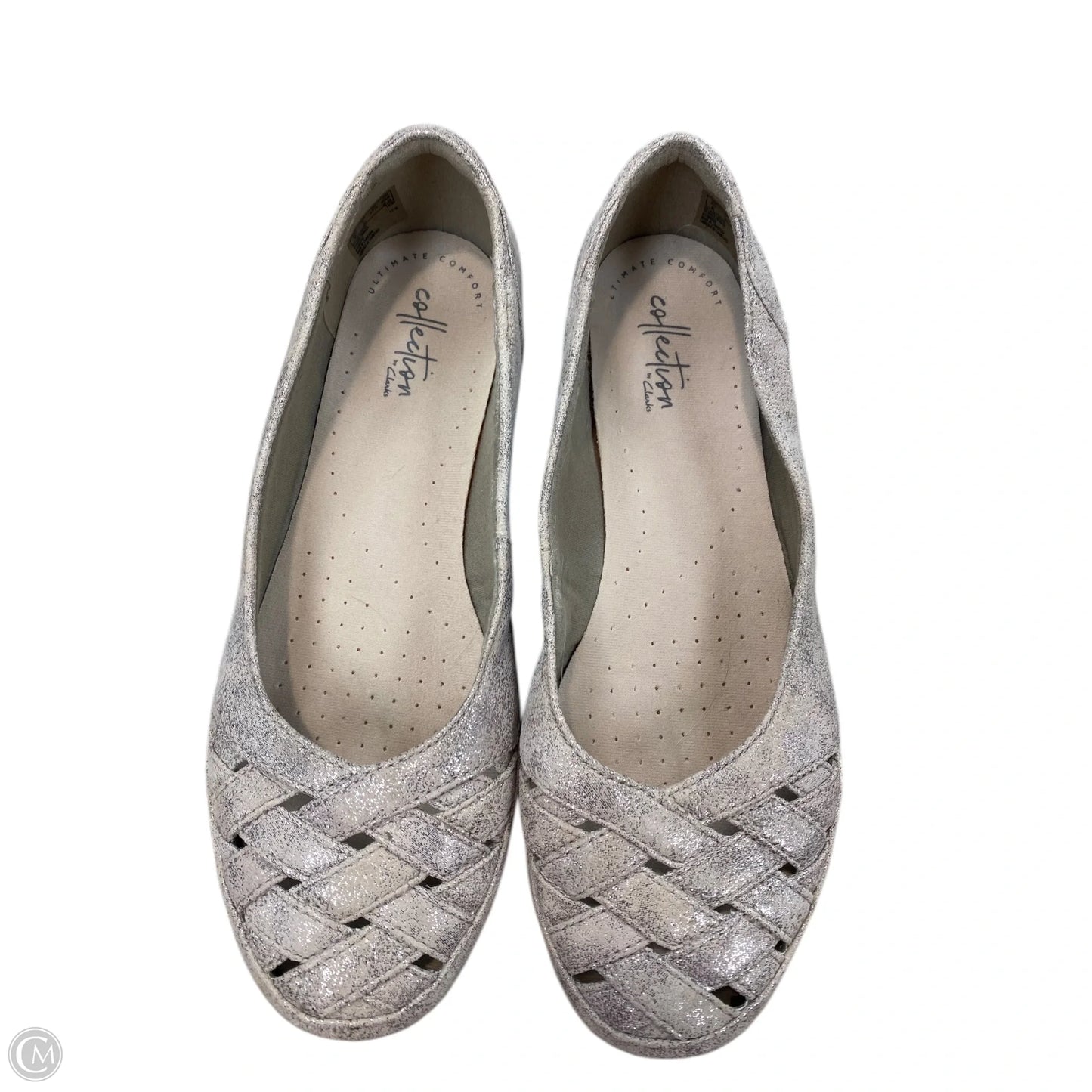 Shoes Flats By Clarks In Beige, Size: 7