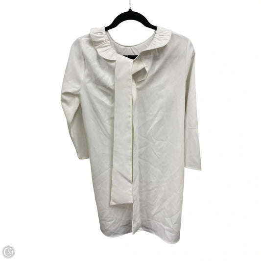 Dress Casual Short By Clothes Mentor In Cream, Size: S