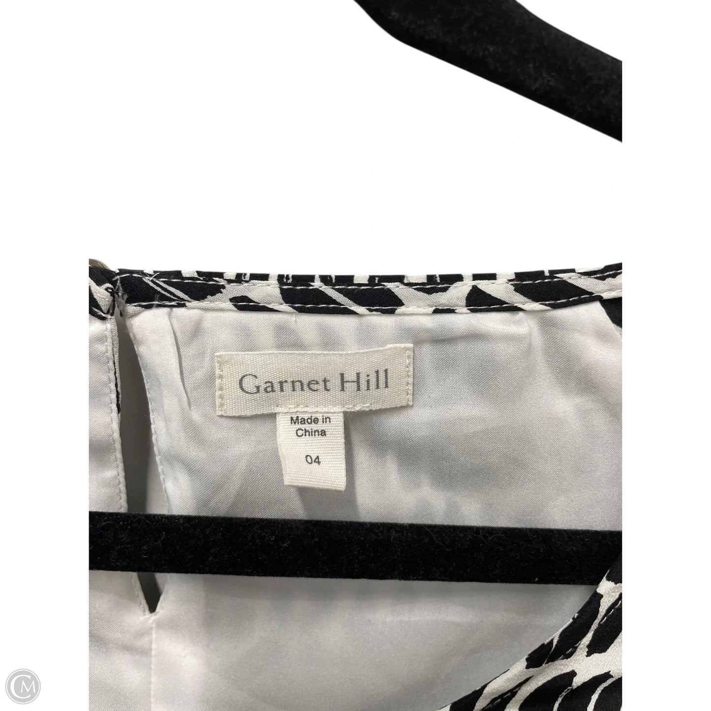 Dress Casual Short By Garnet Hill In Black & White, Size: 4
