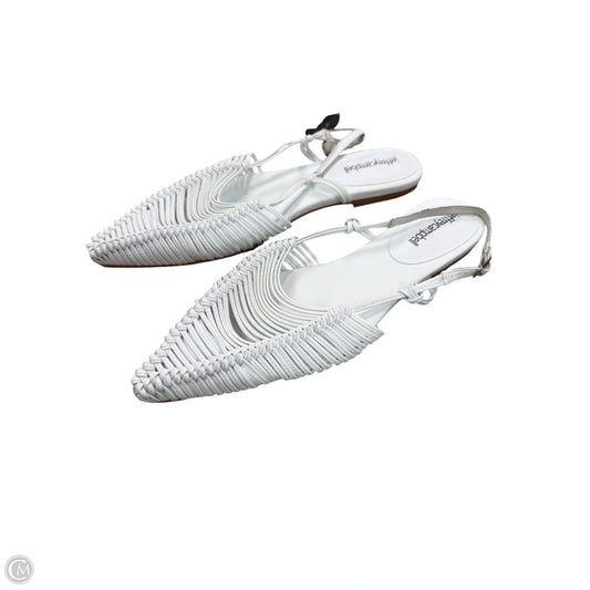 Shoes Flats By Jeffrey Campbell In White, Size: 10