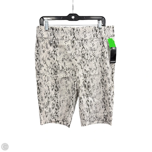 Shorts By Premise In Snakeskin Print, Size: L