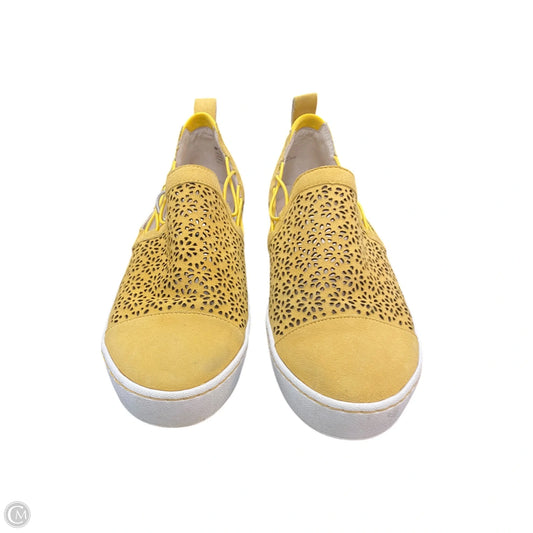 Shoes Flats By Jambu In Gold, Size: 8