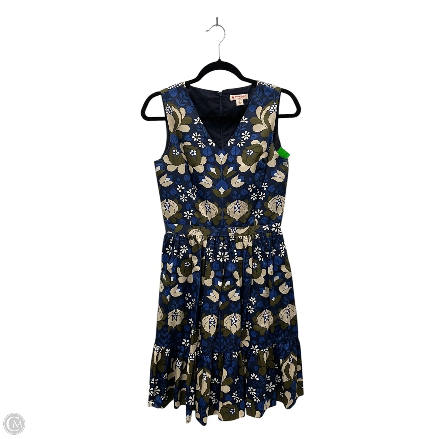 Dress Casual Short By Brooks Brothers In Floral Print, Size: 2