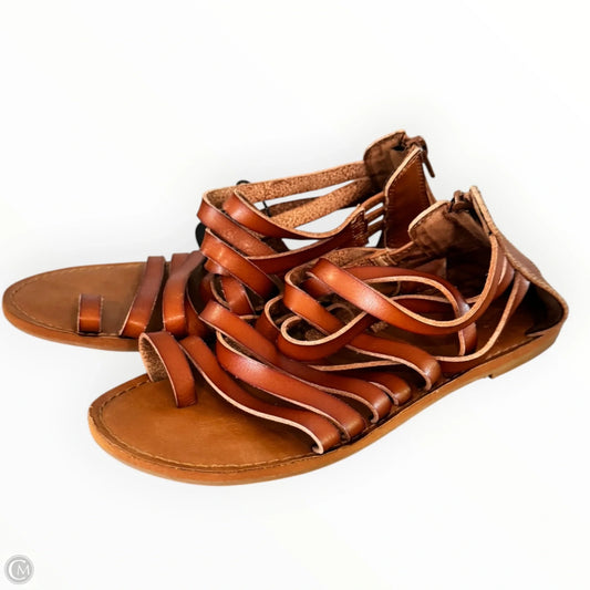 Sandals Flats By Universal Thread In Brown, Size: 7