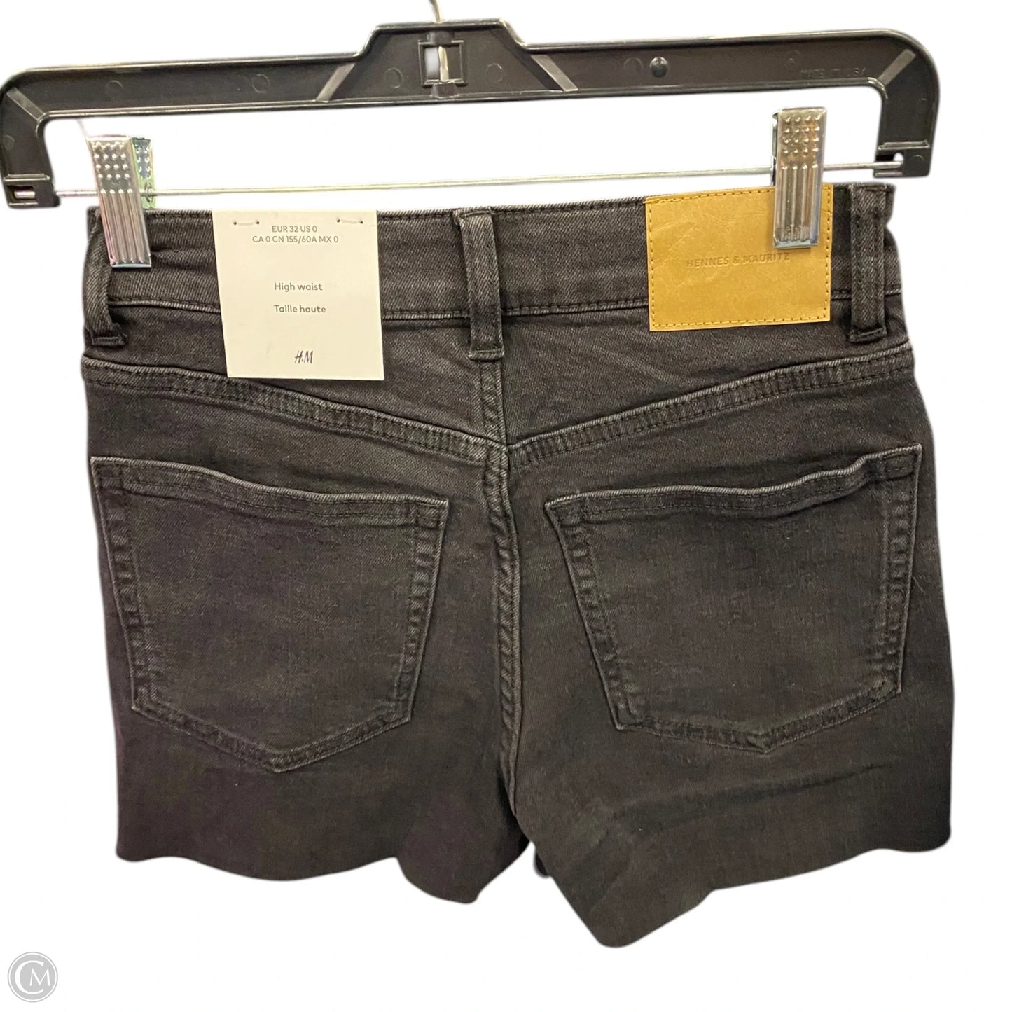 Shorts By H&m In Black, Size: 0