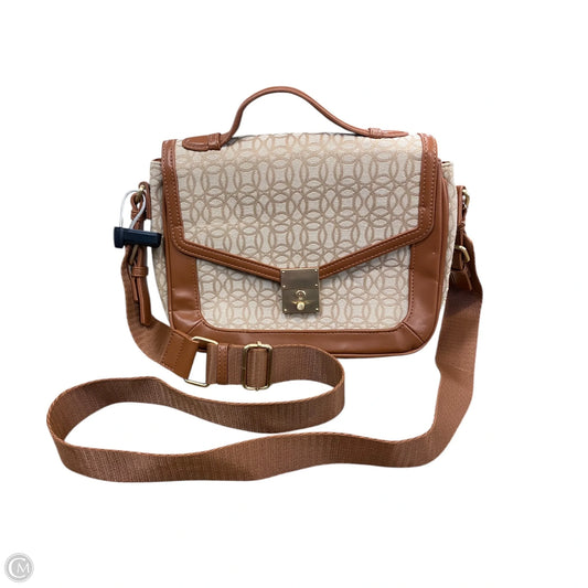 Crossbody By Clothes Mentor, Size: Medium