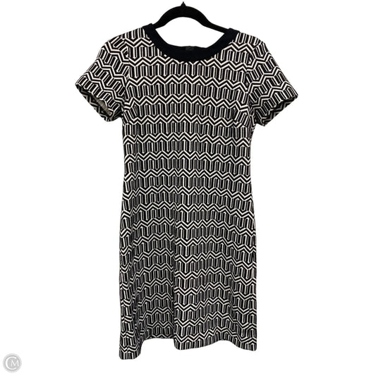 Dress Casual Short By Banana Republic In Black & White, Size: 4
