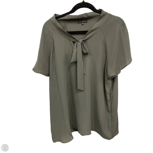 Top Short Sleeve By Pleione In Green, Size: Xl