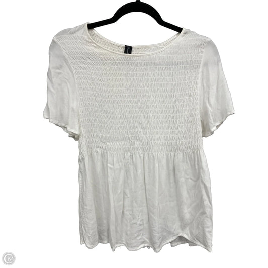 Top Short Sleeve By Clothes Mentor In Cream, Size: S