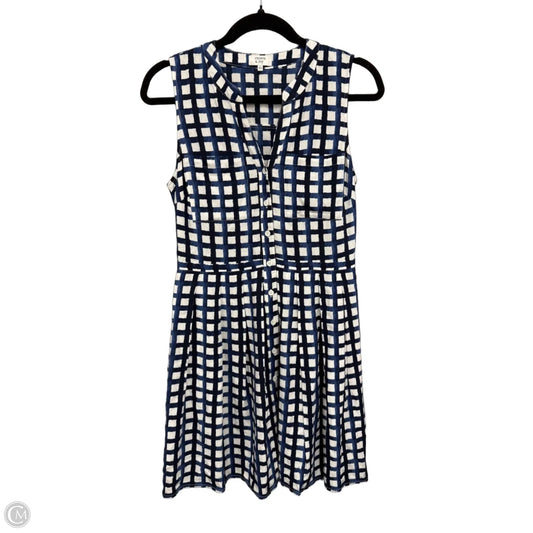 Dress Casual Short By Crown And Ivy In Blue & White, Size: 6