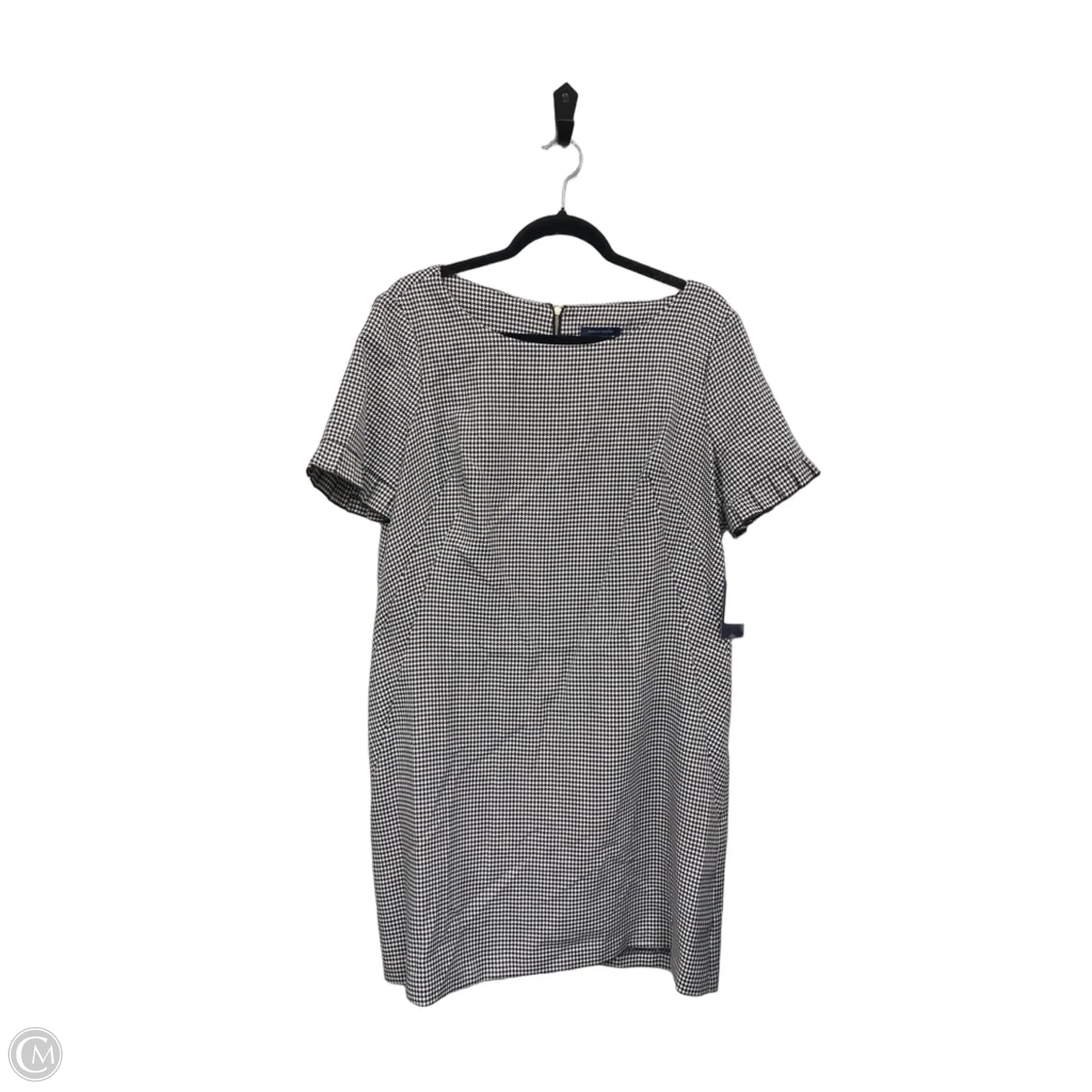 Dress Casual Short By Tommy Hilfiger In Black & White, Size: 16