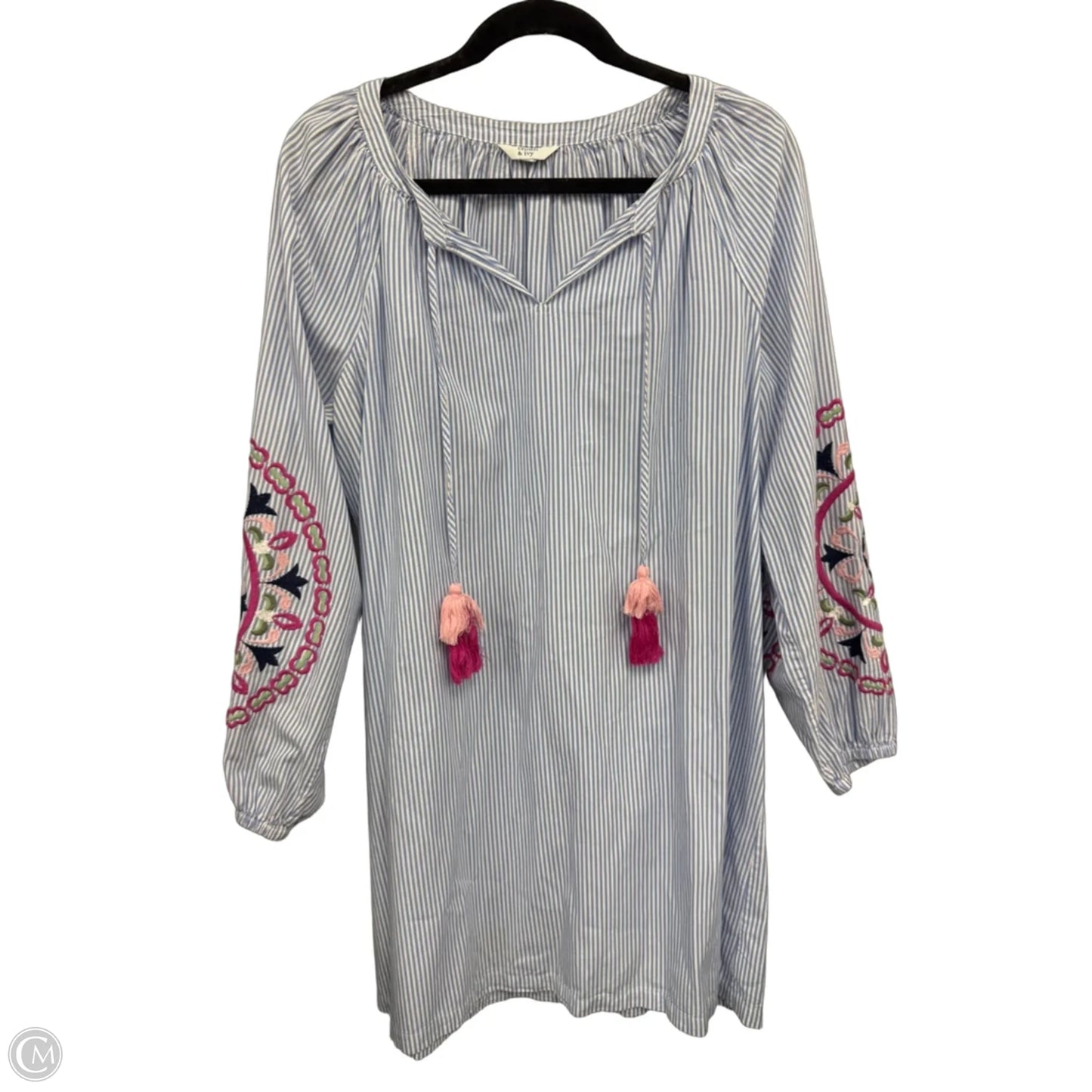 Dress Casual Short By Crown And Ivy In Blue & White, Size: L